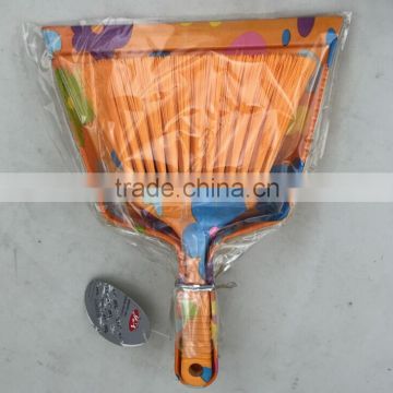 Design Plastic Broom and Dustpan