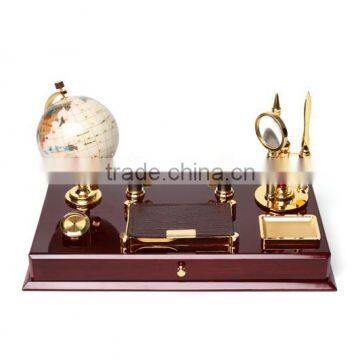 luxury new style wooden calendar Arabia Saudi office wooden desk calendar trophies business desk wooden calendar