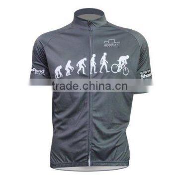 Well-fitting and lightweight new design custom cycling jersey