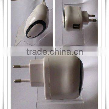 Universal Travel USB Mobile Phone Charger U838