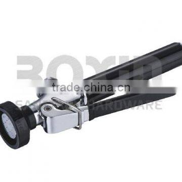 Spray Valve with Handle