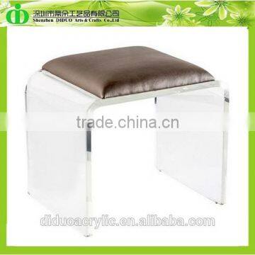 DDH-0141 Trade Assurance Acrylic Stool Transparent