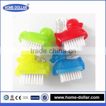 Plastic small duck shape cleaning brush cleaning products for children learning