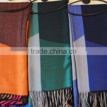 2017 the Latest Stylish Lady Soft Jacquard 100%viscose Plaid Scarf photo-3