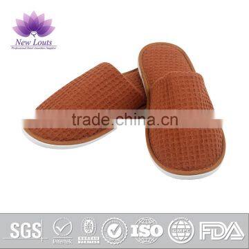 2016 hot style hotel disposable slippers in China