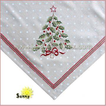 Christmas Tree Embroidery of Christmas Tablecloth in 2017 photo-2