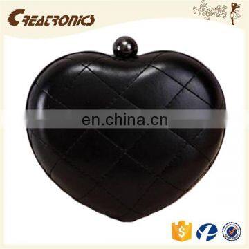 CR low MOQ requirements shining quilted griddings pu surface heart-shaped long chian black best selling new coin bag