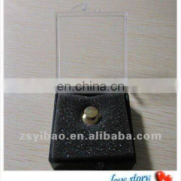 Fashion lapel pin square shape plastic box for lapel pins