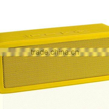 Outdoor Portable Colorful Bluetooth Speakers Wholesale Stero Waterproof Bluetooth Speaker photo-4