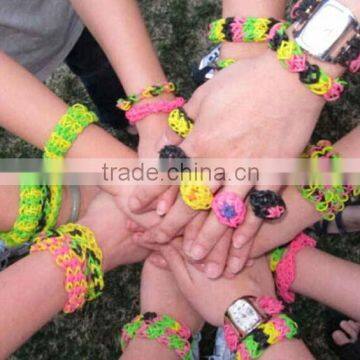 Wow!!! Wholesale DIY Ecofriendly Silicone Loom Bands Bracelet Kit in Bulk!!!