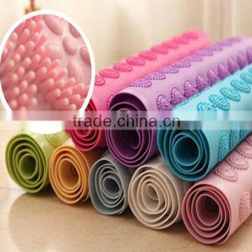 Plastic Material and Brush Type foot massage bath mat