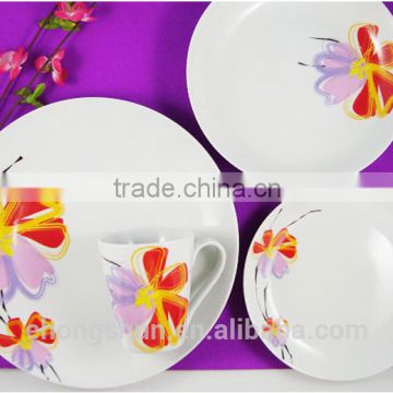 16-piece Coupe New Design Ceramic Tableware from China