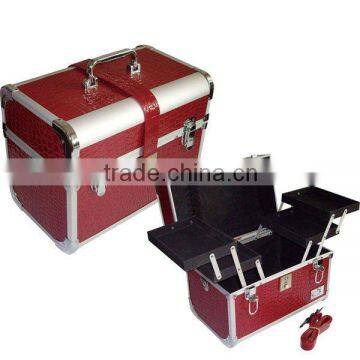 BD020 Professional leather hairdressing&cosmetic case E007