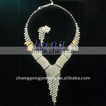 pendant diamond bridal jewelry set