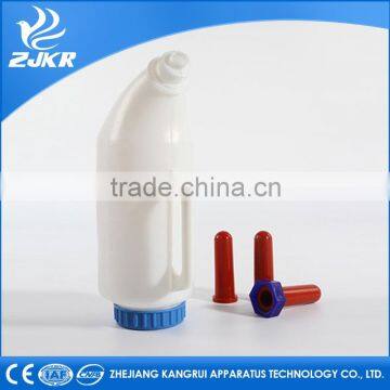 KD923 Factory price Top quality animal remedy Milk BOTTLE with nipple 2.5L for baby livestock