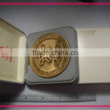 hottest custom velvet wooden plastic medal box