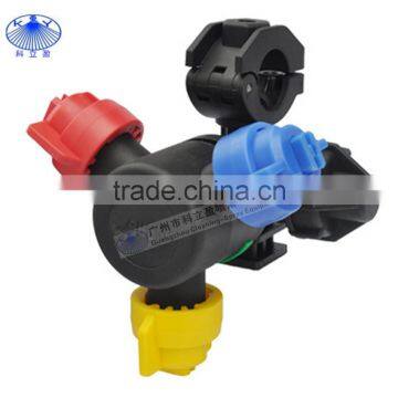 Anti drip multi-head boom sprayer nozzle