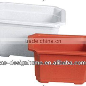 RECTANGULAR PLASTIC PLANTER