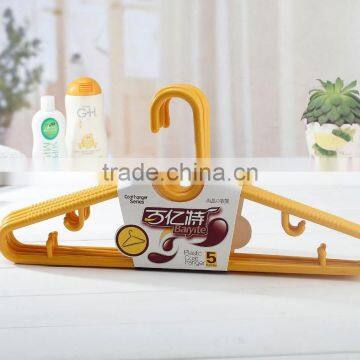 Hangers/ plastic hangers for drying and wet clothes/ Hangers plastic