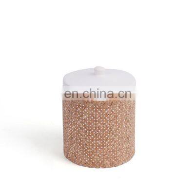 wholesale hot sale custom white ceramic candle jar candlestick with lid with mesh