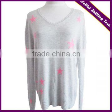 Man fashionable grey V-NECK pullover star pattern sweater