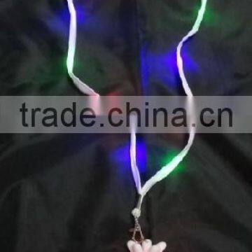 Flashing necklace
