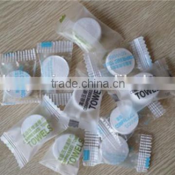 100% white travel disposable face and bath compress towel to round shape coin for traverling use