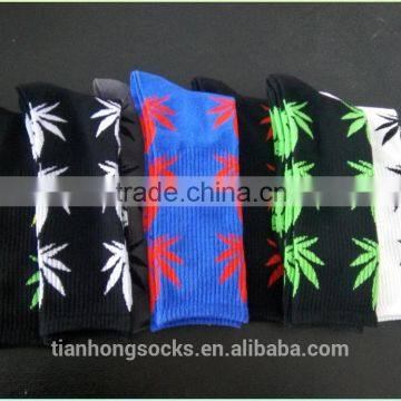 Hemp leaf retro popular high quality man bulk cotton socks China zhejiang tianhong socks factory