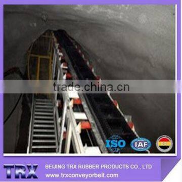 Chevron Conveyor Belt for conveying loose, bulky or bagge