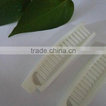 Hair hotel amenity comb white comb