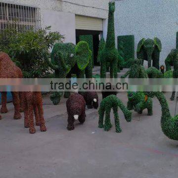 Artificial Grass Topiary Animal Shape For Landscape Decoration