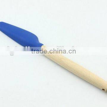 Popular Kitchen Utensil Silicone Cooking Spoon With Wooden Handle photo-2