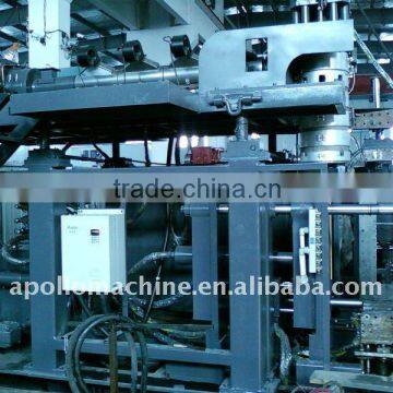 PE plastic bottle blow molding machine