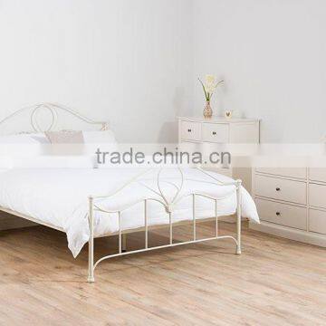 Classic Style Metal Bedstead photo-6
