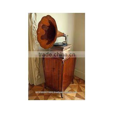 Copper with Antique finished horn Gramophone with wooden base other styles available 1502