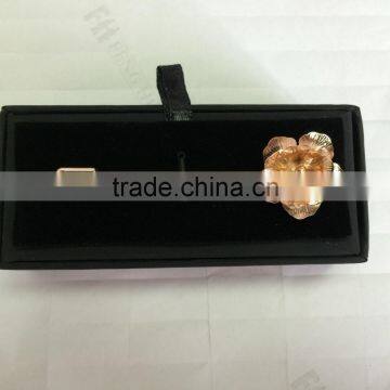 men's metal flower lapel pin with rose gold colour