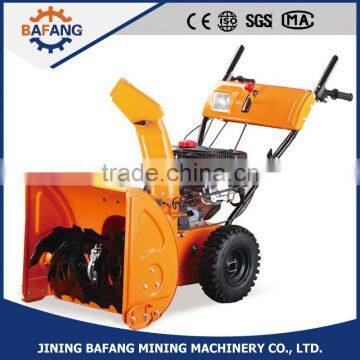 Self-propelled snow cleaning machine snow thrower/ snow blower