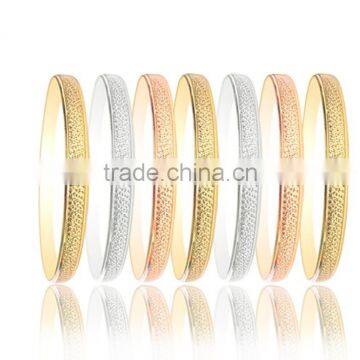 Olam Texture 5 MM Tri Color Plated Seminario Bangles