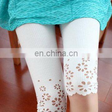 Fashion New Personality Hollow Flower Solid Color Sexy Stretch Short Legging Pants