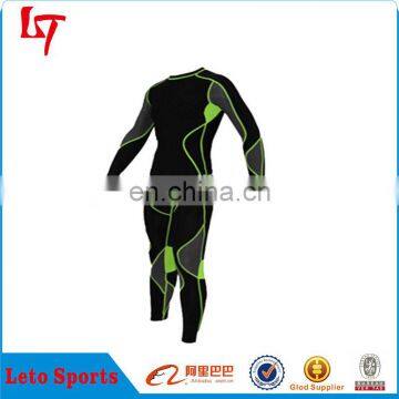 Hot Selling Polyester Spandex Mens Tight Fit Compression Shirts/Elastic Fitness Wear