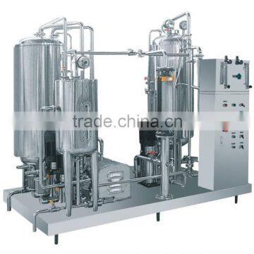 Carbonated beverage production machine