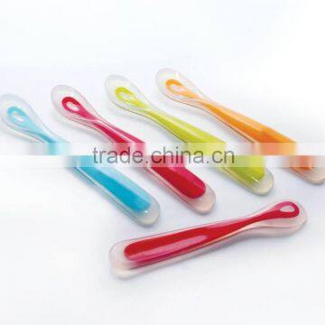 100% Food Grade Flexible Baby Feeding Spoon