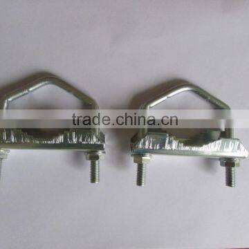 A bolt pipe clamp
