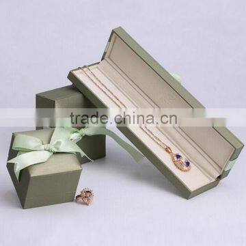 2016 Manufactory plastic shell fancy paper craft jewelry box with logo printed