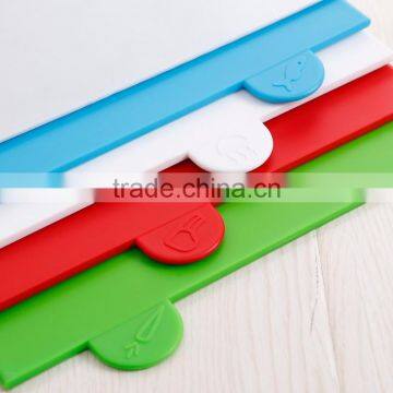4pcs pp Cutting Board Set With ABS Holder for Kitchen photo-3