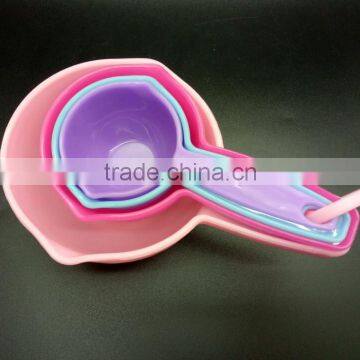 Colorful Set of 4 Plastic Measuring Cups and Spoons photo-2