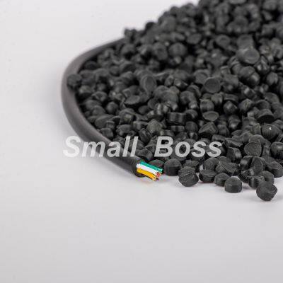 Granulés de matière première en PVC de haute qualité, souples, pour moules en plastique, composés de matières premières en PVC pour gaines de câbles et de fils photo-2