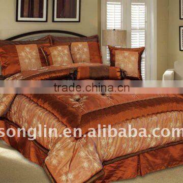 2016 Hot Sale 7Pcs Embroidery Faux Silk Comforter Set