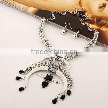 2016 Simulated Diamond Fashion Semicircle Necklace Exaggerated Metallic Jewelry Set photo-5