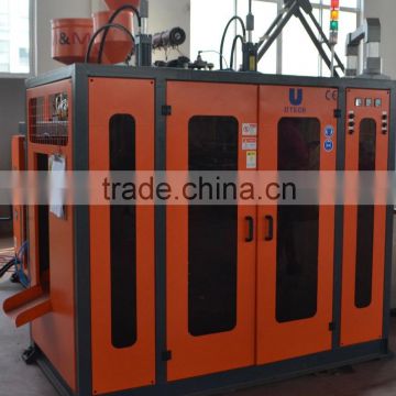 Automatic blow molding machine